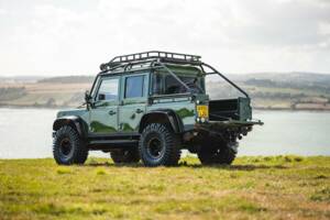 Image 13/31 de Land Rover Defender 110 (2005)