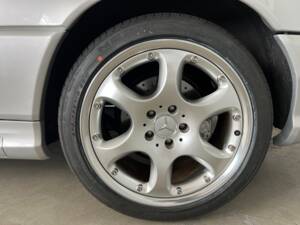 Afbeelding 40/60 van Mercedes-Benz SL 500 &quot;Silver Arrow&quot; (2002)