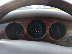 Image 53/71 of Daimler Super V8 (2000)