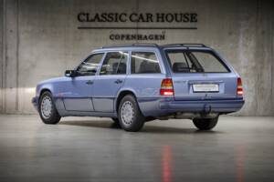 Image 7/100 of Mercedes-Benz 230 TE (1990)