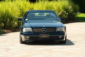 Image 3/45 of Mercedes-Benz 500 SL (1990)