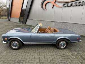 Immagine 3/50 di Mercedes-Benz 280 SL (1969)