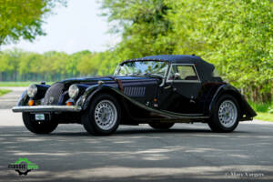 Image 42/54 of Morgan Plus 8 (1992)