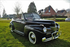 Image 1/7 de Ford Super Deluxe (1941)
