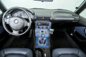 Image 15/50 of BMW Z3 2.2i (2001)