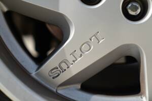 Image 28/50 of Lotus Esprit SE (1993)