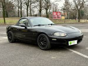 Afbeelding 12/25 van Mazda MX-5 1.6 (2000)