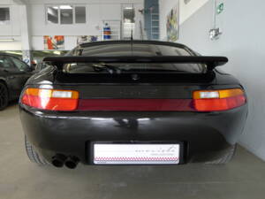 Image 25/36 of Porsche 928 GTS (1994)