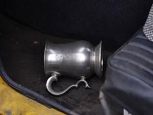 Bild 27/32 von Reliant Regent Van 10cwt (1969)