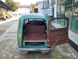Image 31/38 of FIAT 500 C Giardiniera (1952)