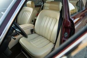 Bild 32/50 von Daimler Double Six (1988)