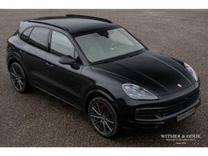 Image 9/37 of Porsche Cayenne E-Hybrid (2018)