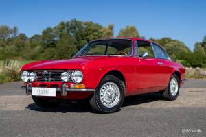 Imagen 1/24 de Alfa Romeo 2000 GT Veloce (1973)
