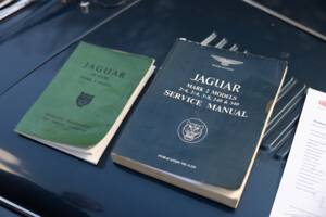 Image 22/50 de Jaguar Mk II 3.8 (1966)