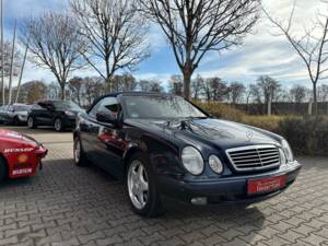 Afbeelding 20/34 van Mercedes-Benz CLK 320 (1999)