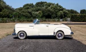 Image 2/38 of Chevrolet Fleetmaster (1948)