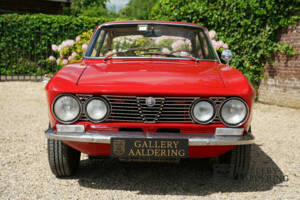 Imagen 6/50 de Alfa Romeo Giulia GT 1300 Junior (1975)