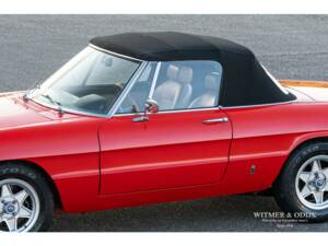 Immagine 14/31 di Alfa Romeo 1600 Spider (1974)