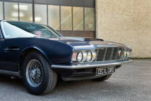 Image 3/50 de Aston Martin DBS Vantage (1969)