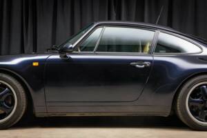 Imagen 8/65 de Porsche 911 Carrera (1994)