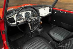 Image 2/19 de Triumph TR 4 (1964)