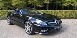 Image 20/45 of Mercedes-Benz SL 350 (2010)