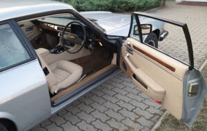 Image 13/20 of Jaguar XJ S H.E. (1981)