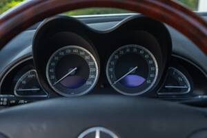 Image 76/86 de Mercedes-Benz SL 500 (2002)