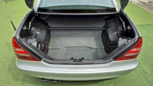 Afbeelding 63/63 van Mercedes-Benz SLK 32 AMG (2001)