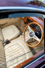 Image 22/25 of Jaguar Mk II 3.4 (1967)