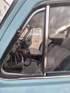 Image 18/66 of Volkswagen 1600 Variant (1971)