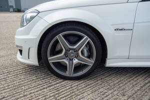 Bild 21/25 von Mercedes-Benz C 63 AMG (2012)