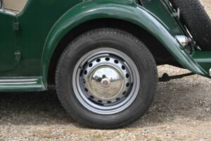 Image 39/50 of MG TD (1953)