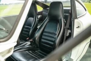 Image 7/8 of Porsche 911 Carrera 4 (1989)