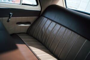 Bild 17/29 von Chevrolet Deluxe Styleline (1952)
