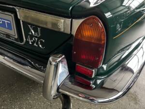 Image 19/47 of Jaguar XJ 6 C 4.2 (1976)