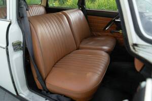 Immagine 28/50 di Peugeot 404 Familiale (1965)