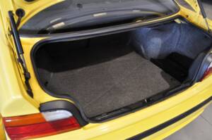 Image 23/31 of BMW M3 (1994)