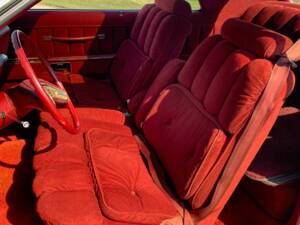 Image 2/8 de Lincoln Continental Mark V (1977)