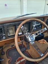 Image 2/8 of Ford F-250 XLT 4X4 (1974)
