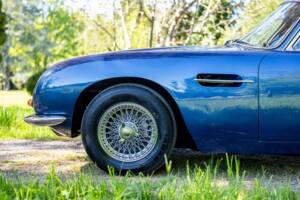 Afbeelding 48/50 van Aston Martin DB 6 (1967)