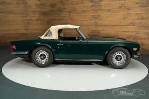 Immagine 10/19 di Triumph TR 6 (1976)