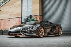 Image 32/68 of Lamborghini Sián FKP 37 (2021)