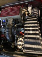 Afbeelding 33/41 van Ferrari 328 GTS (1989)