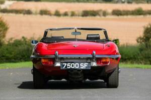 Image 7/36 de Jaguar Type E V12 (1973)