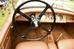 Image 49/50 de Jaguar XK 120 OTS (1950)
