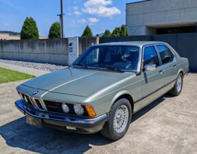 Image 1/50 of BMW 745i (1982)