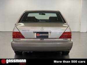 Imagen 7/15 de Mercedes-Benz 300 SE (1991)