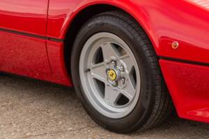 Image 21/50 of Ferrari 308 GTB (1976)