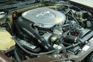Bild 22/50 von Mercedes-Benz 380 SE (1984)